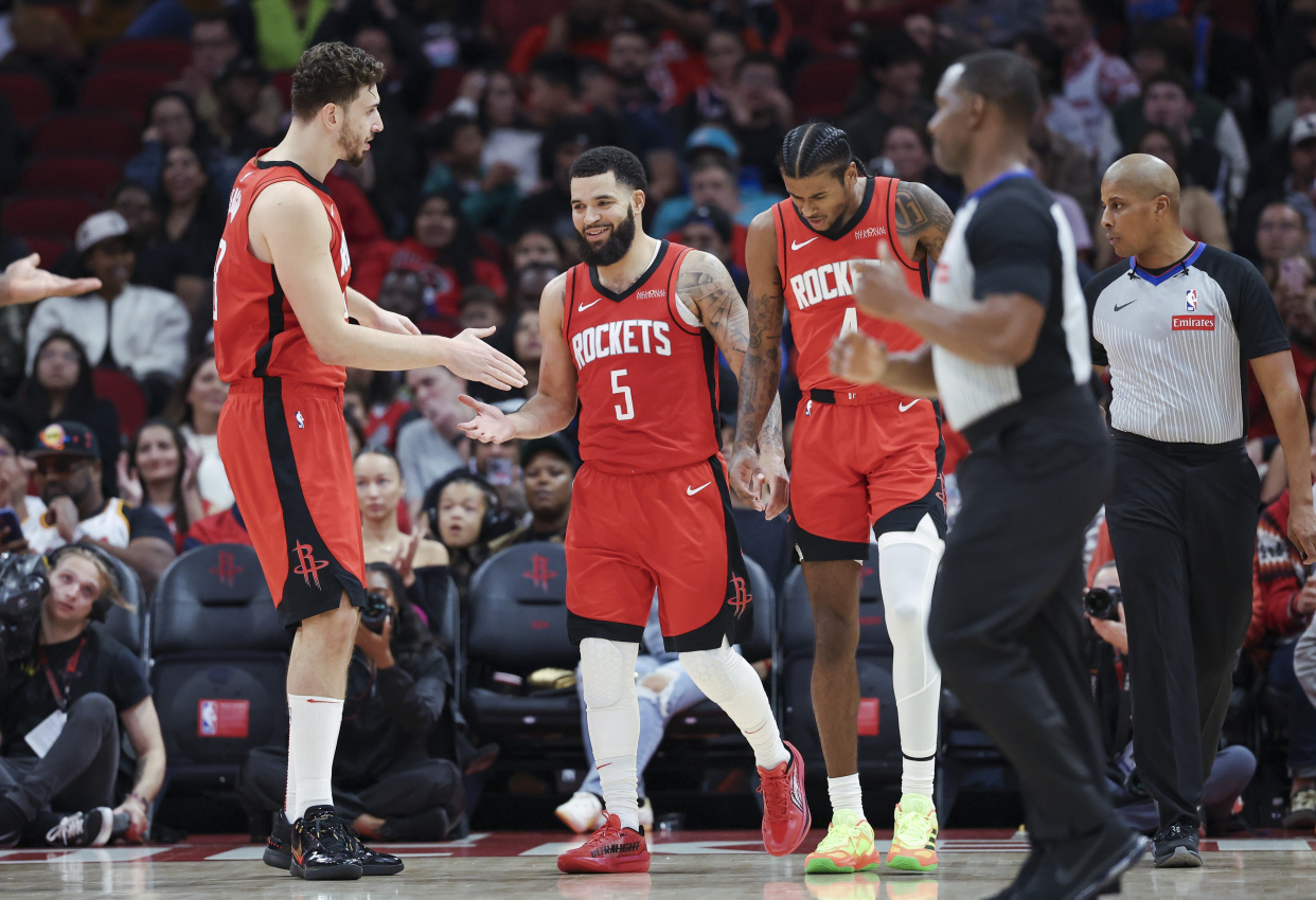 包含转折点休斯敦火箭手感冰凉，NBA常规赛今夜攻防权衡，底气十足，球队文化再被提及的词条-友博体育官网